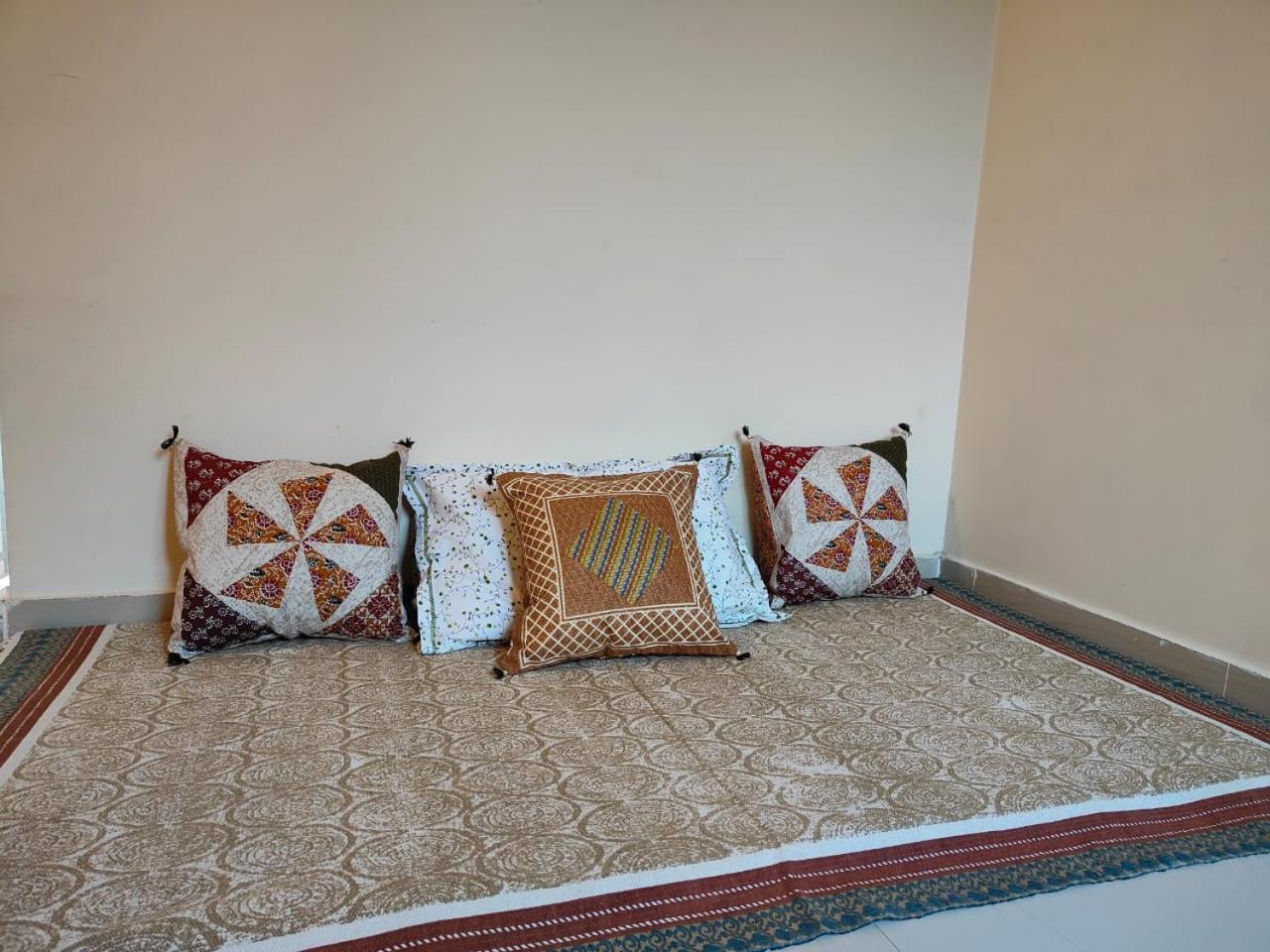 Aditya Homestay Bir-Billing Surrounded By Mountains Экстерьер фото