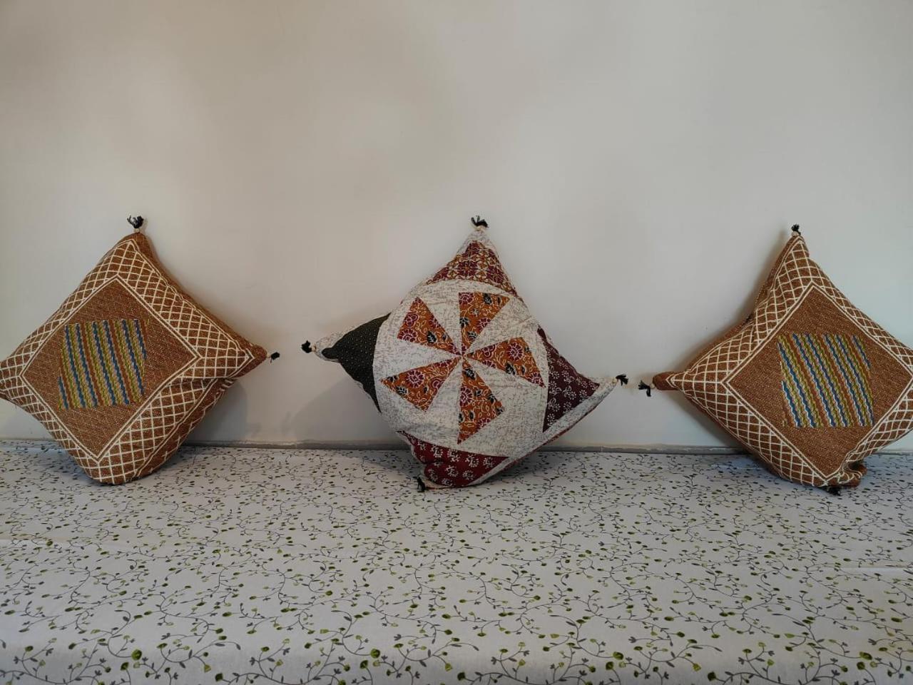 Aditya Homestay Bir-Billing Surrounded By Mountains Экстерьер фото