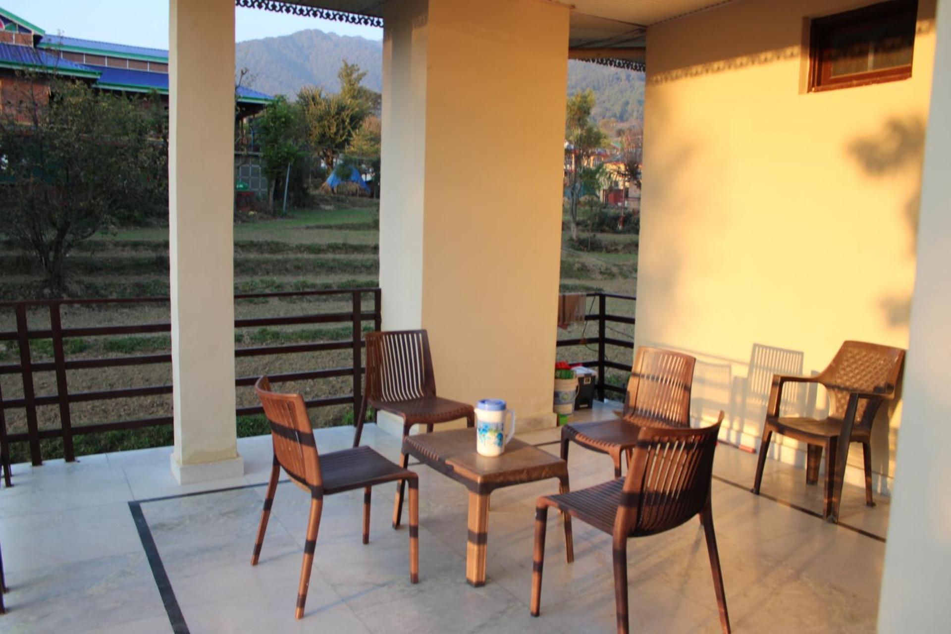 Aditya Homestay Bir-Billing Surrounded By Mountains Экстерьер фото