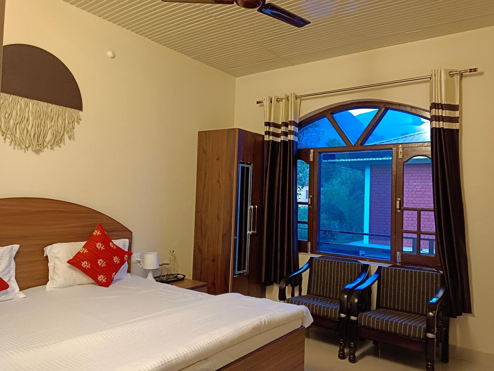 Aditya Homestay Bir-Billing Surrounded By Mountains Экстерьер фото